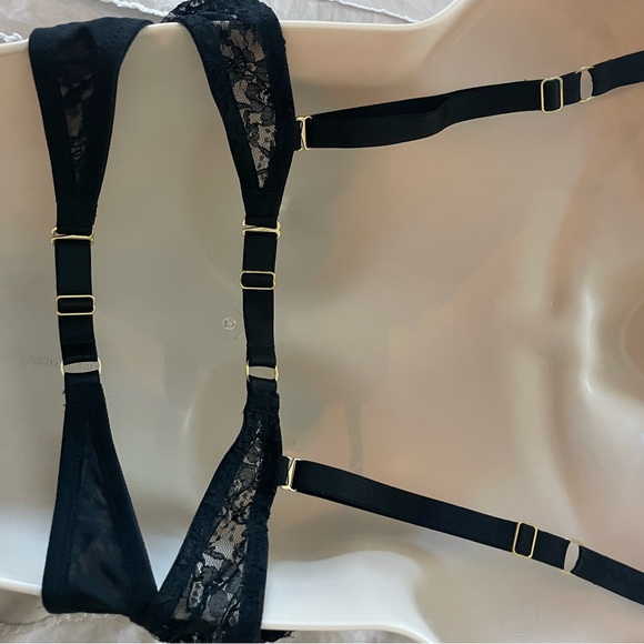 Victoria's Secret Elegant Black Lace Push Up Bra 36C - Picture 3 of 5